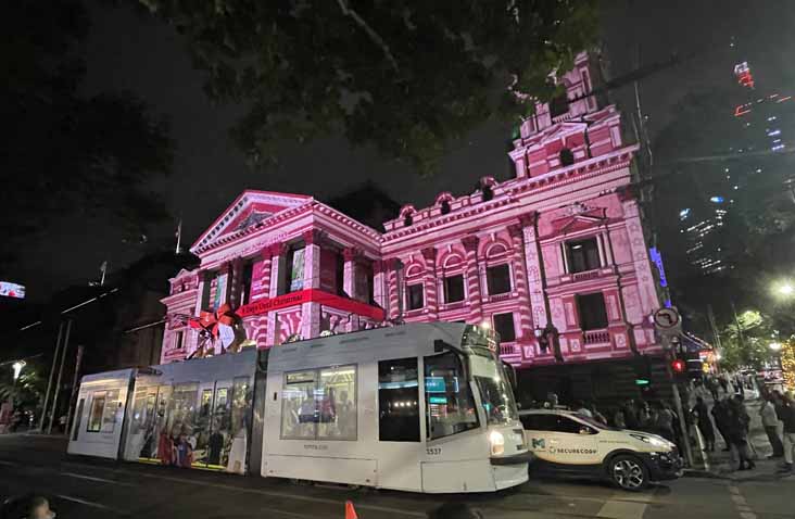 Yarra Trams Siemens Combino 3537 Tommy Hilfiger